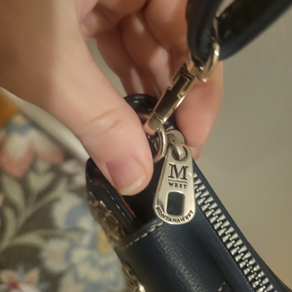 Montana West American Flag Phone Purse with Strap - Picture 6 of 7